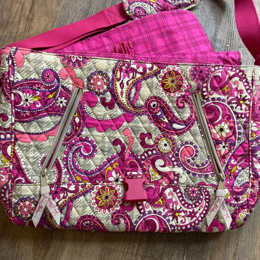 Vera Bradley Paisley Meets Plaid Quilted Messenger Bag Crossbody Laptop Case